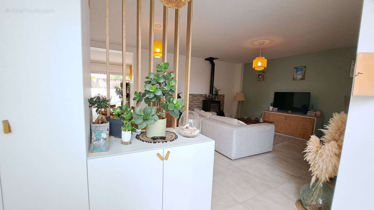 Appartement à LONS