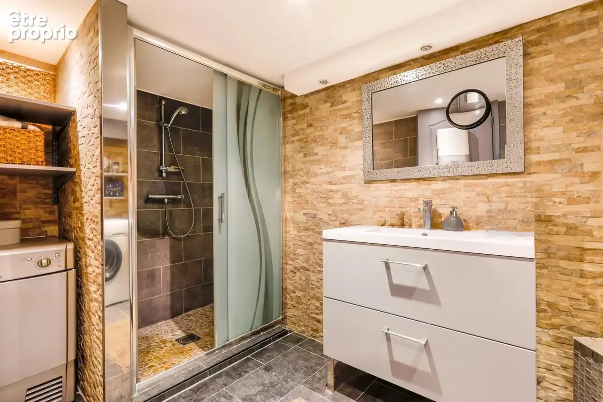 À deux pas du plateau de Gentilly, découvrez un ensemble immobilier rare composé de deux maisons indépendantes sur une même parc - photo 16