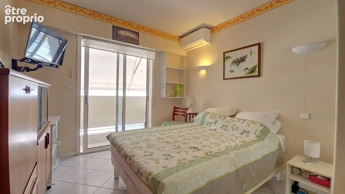 LE CANNET à vendre 4 pièces de 117 m2 avec terrasse et balcon, cave et garage sous-sol - photo 16