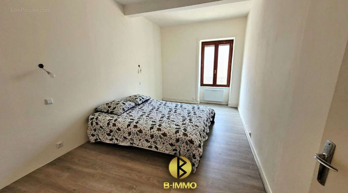 Maison à LE PEAGE-DE-ROUSSILLON