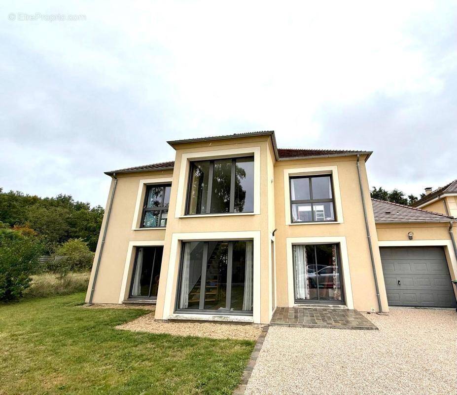 Maison à RAMBOUILLET
