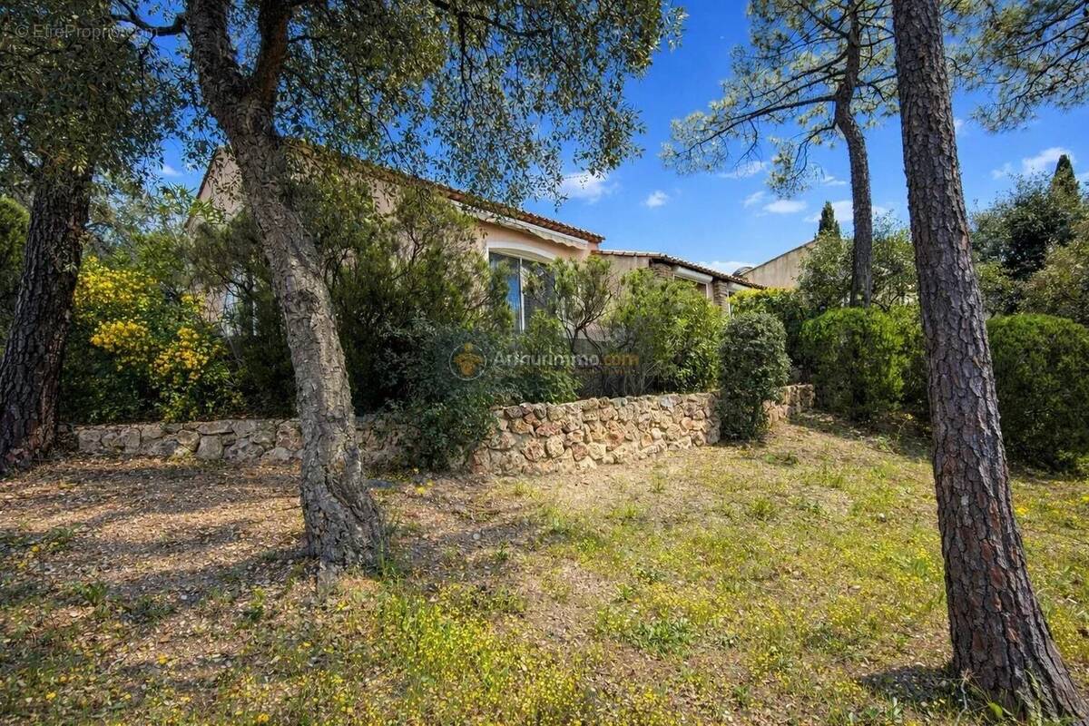 Maison à FREJUS