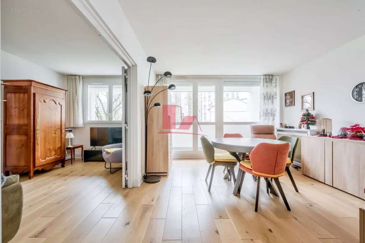 Appartement à ISSY-LES-MOULINEAUX