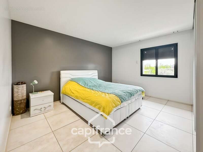 Maison à CLONAS-SUR-VAREZE