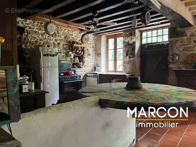 Belle fermette avec 5,2 hectares de terrain - photo 6