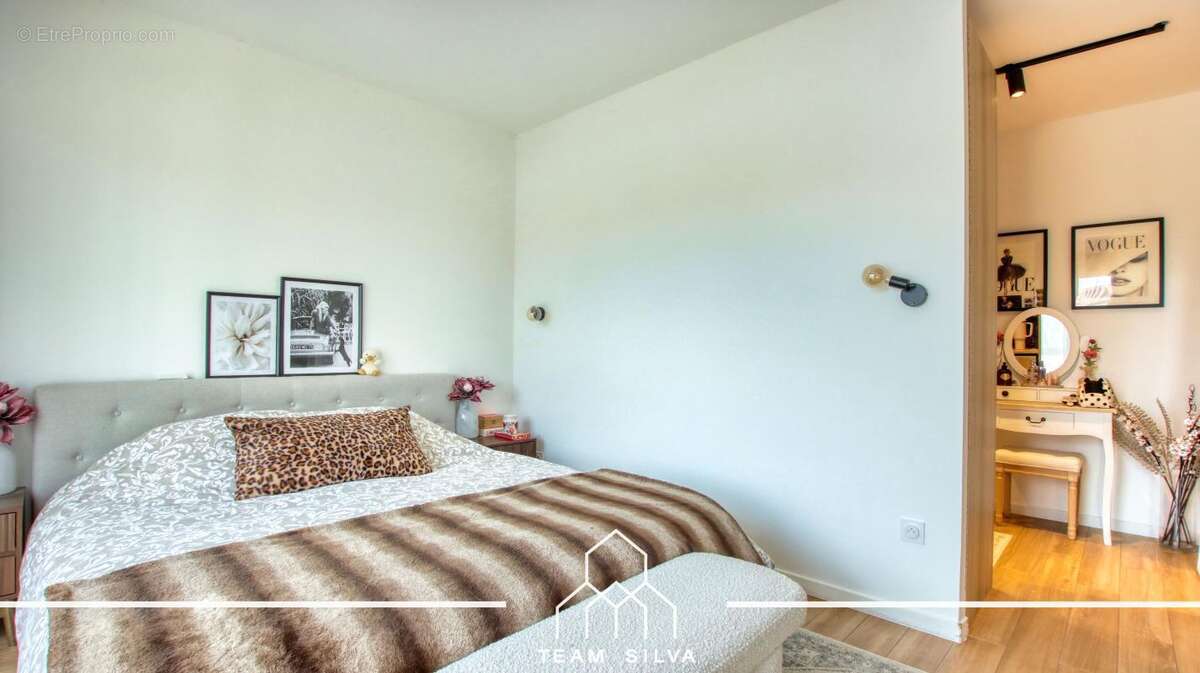 Maison 100 m² à Ternay  - photo 10