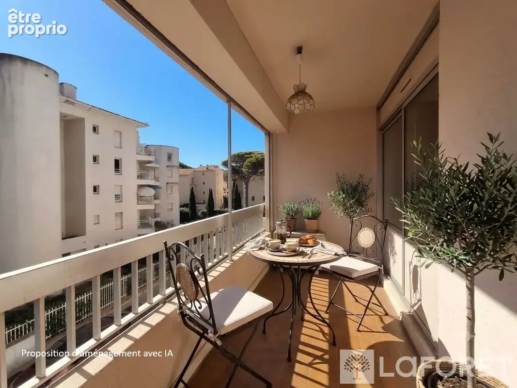 Photo Appartement à Hyeres au prix de 195 000€