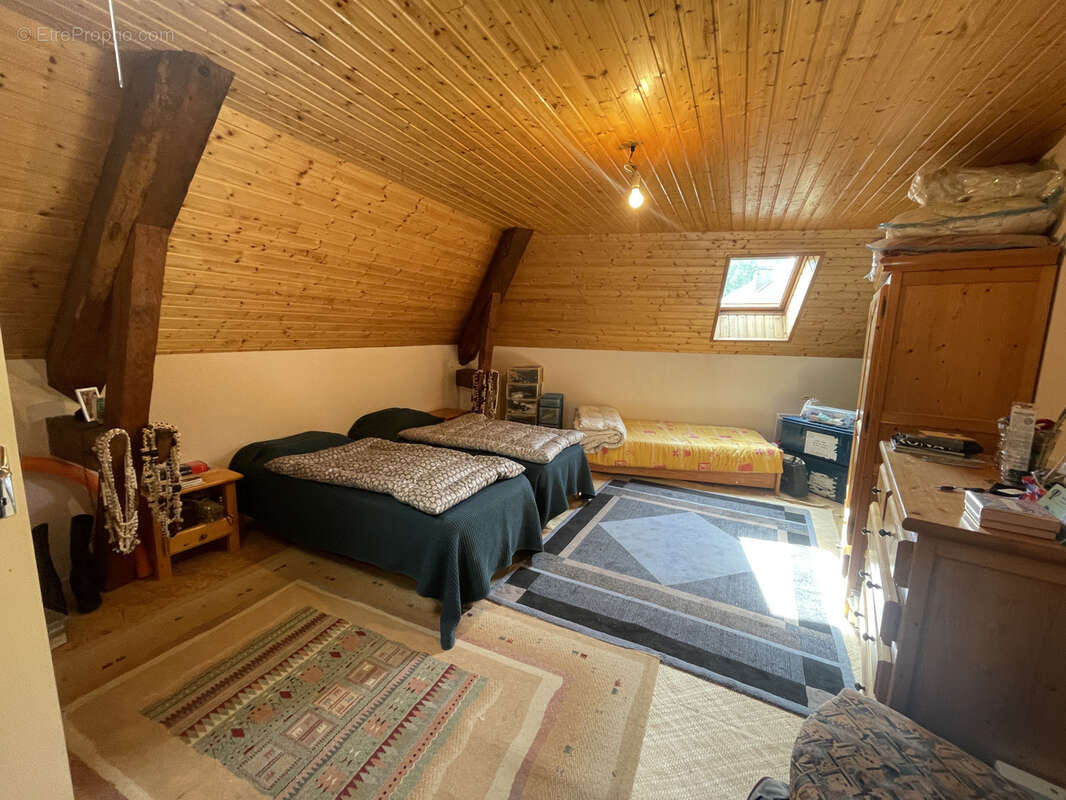 Appartement à ROCHEFORT-MONTAGNE