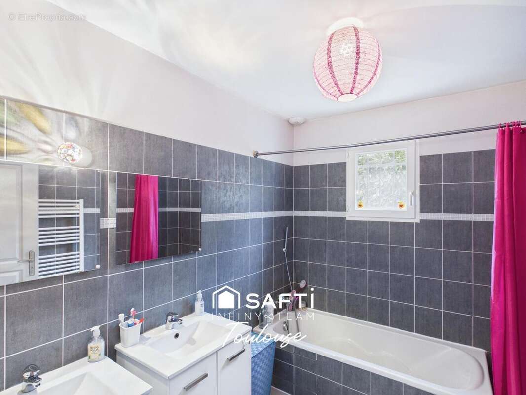 Maison 140 m² à Cugnaux  - photo 9