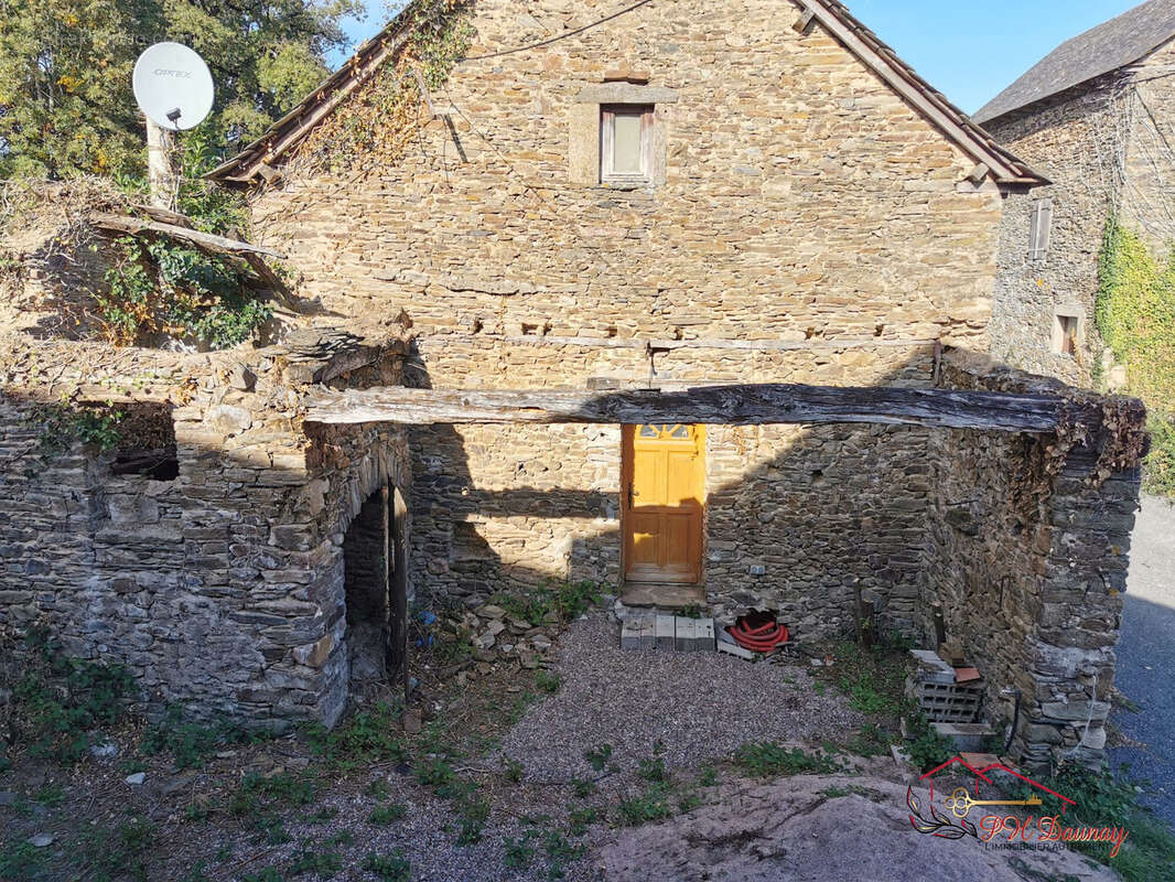 Maison à CASSAGNES-BEGONHES