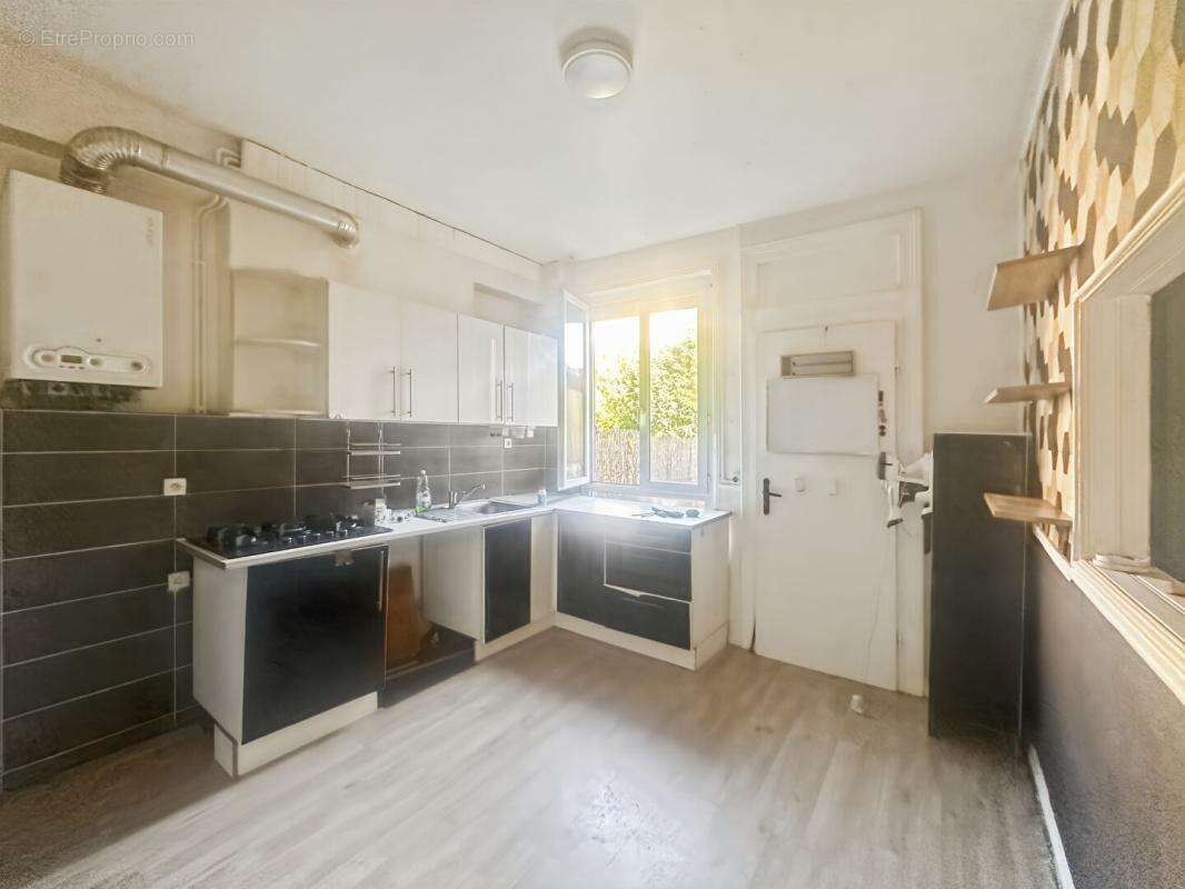 Maison à CHARLEVILLE-MEZIERES