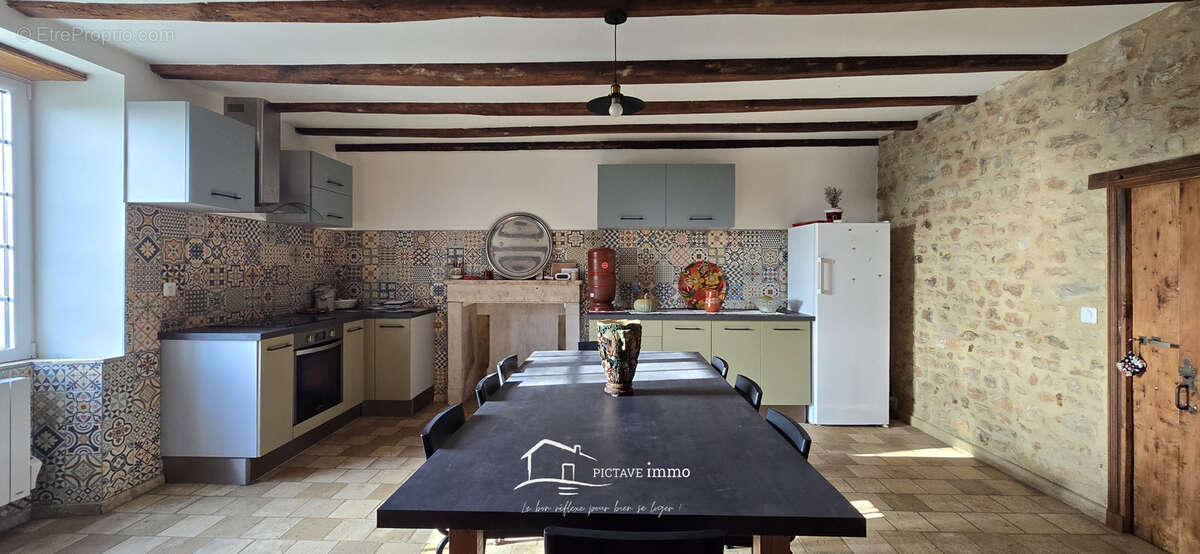 Maison à CEAUX-EN-COUHE