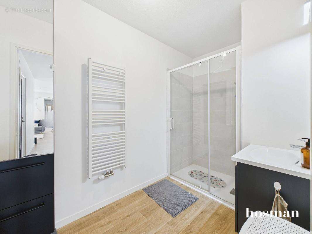 Bel appartement lumineux 3 pièces - Vue dégagée et parking - Allée René Cassagne, Lormont - photo 16