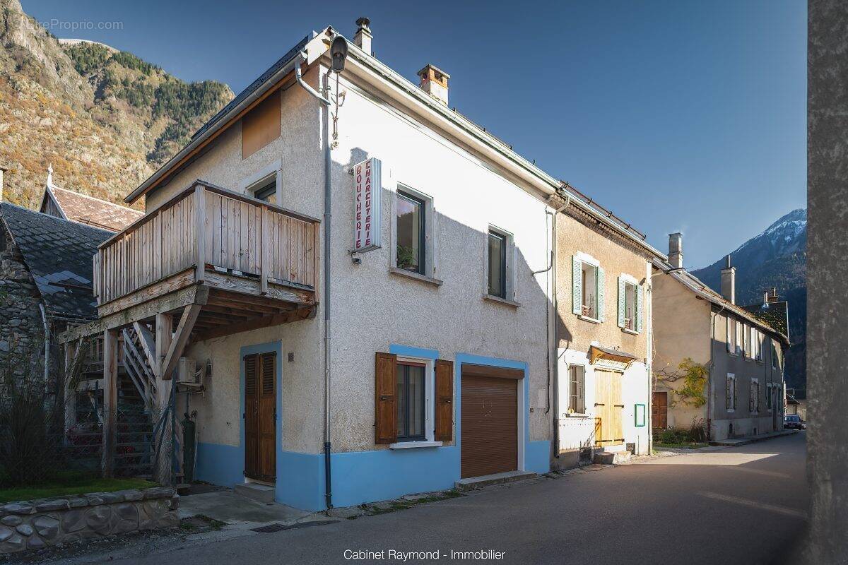 Commerce à ENTRAIGUES