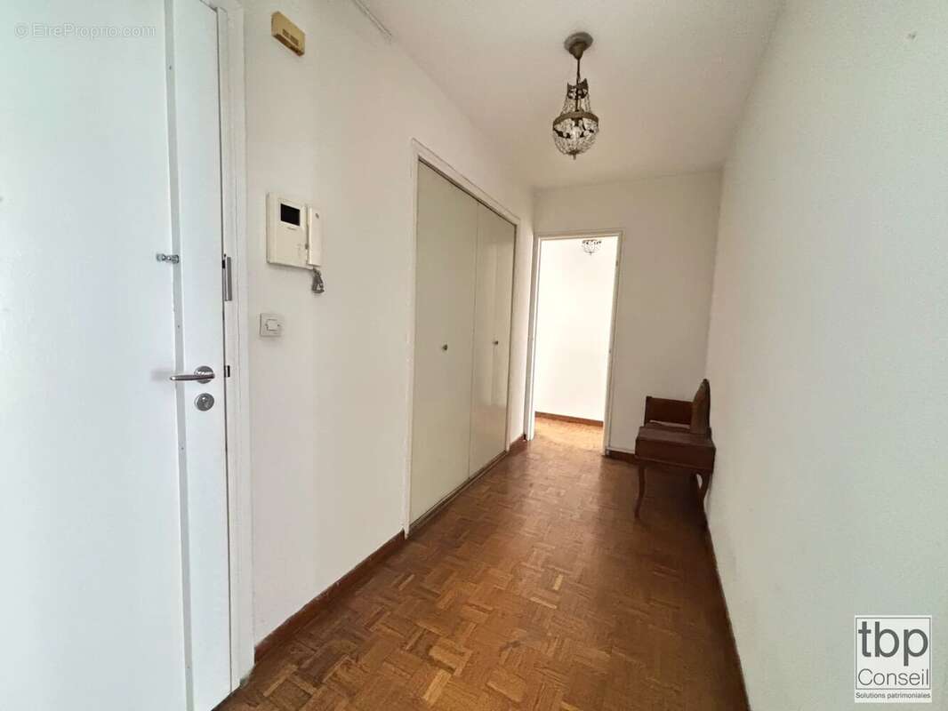 Appartement à MARSEILLE-3E