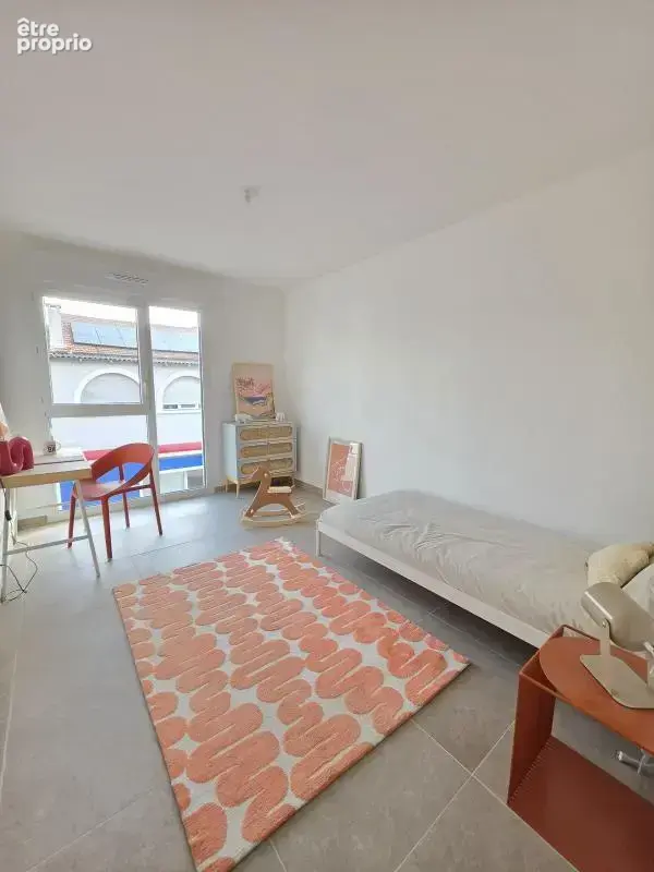 Appartement de type 4 de 81m² - Terrasse de 11m² - 2 parkings - photo 8