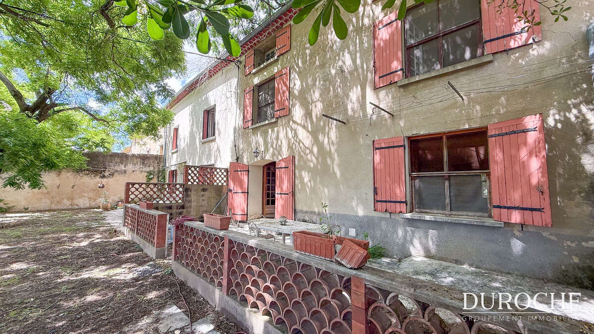 Maison à COURTHEZON