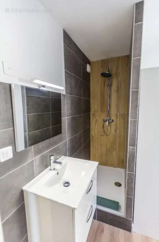 Appartement à MARSEILLE-3E