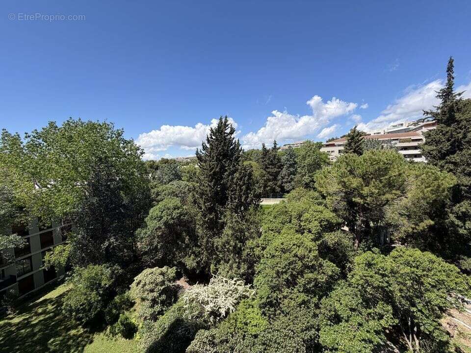 Appartement à MARSEILLE-13E