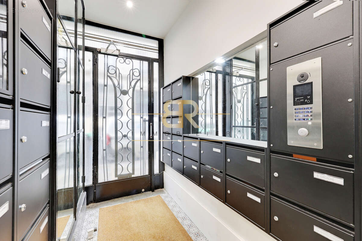 Appartement à PARIS-11E