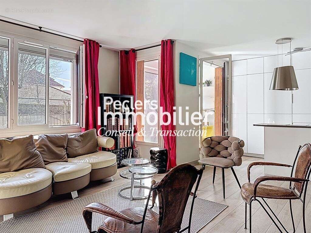 3P lumineux avec terrasse à proximité des commerces du Mont-Valérien - photo 2