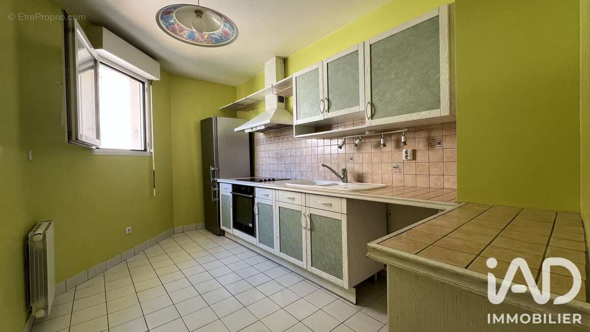 Appartement 88 m² à Le Bourget  - photo 8