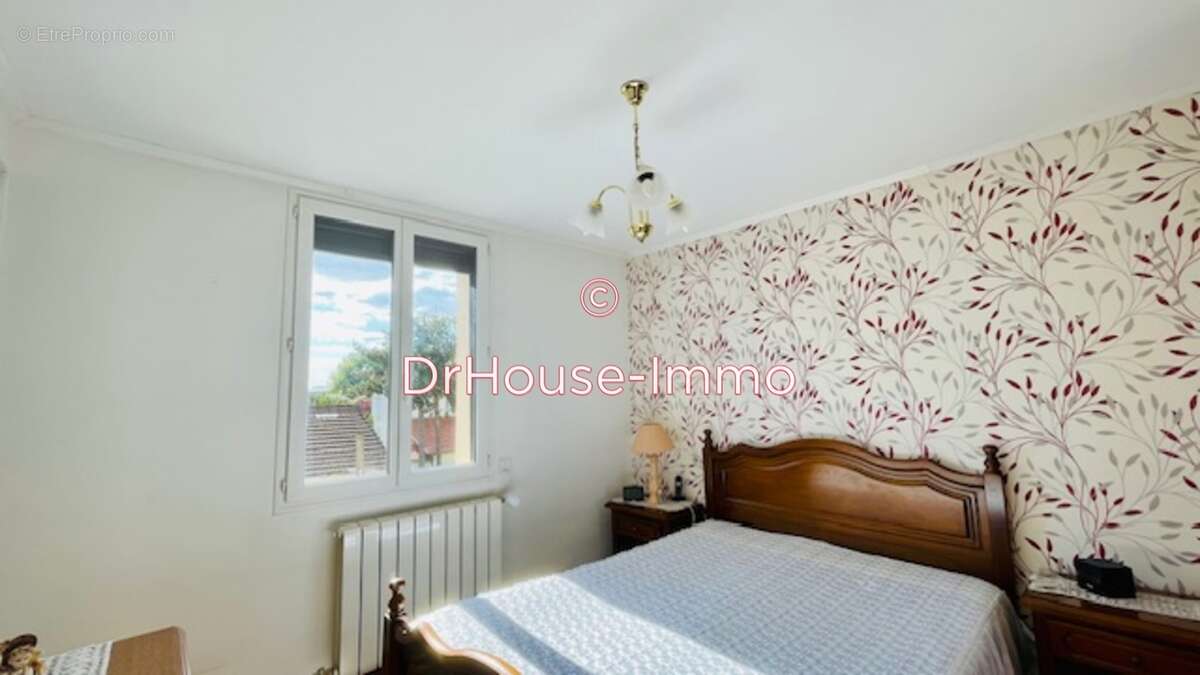 Maison à LES PAVILLONS-SOUS-BOIS