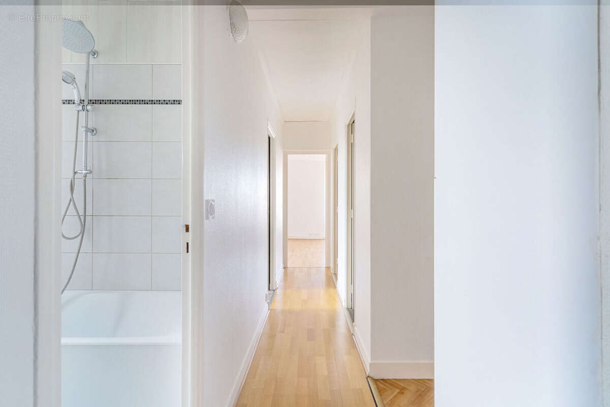 Appartement à PARIS-19E