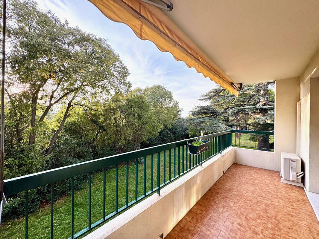 Appartement à MARSEILLE-9E