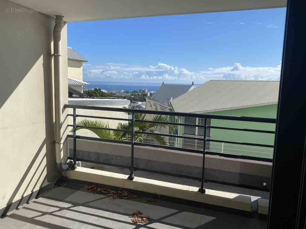 Appartement à SAINT-DENIS