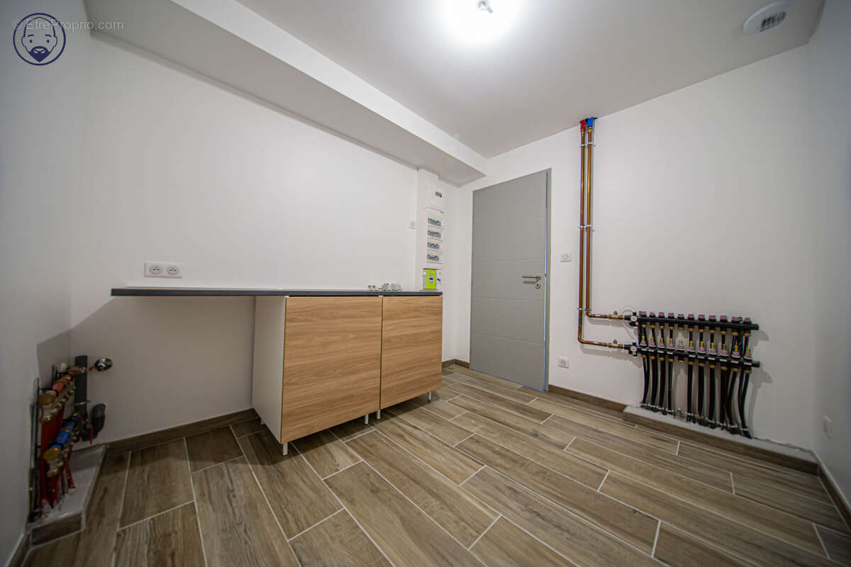 Maison à GONDRECOURT-LE-CHATEAU