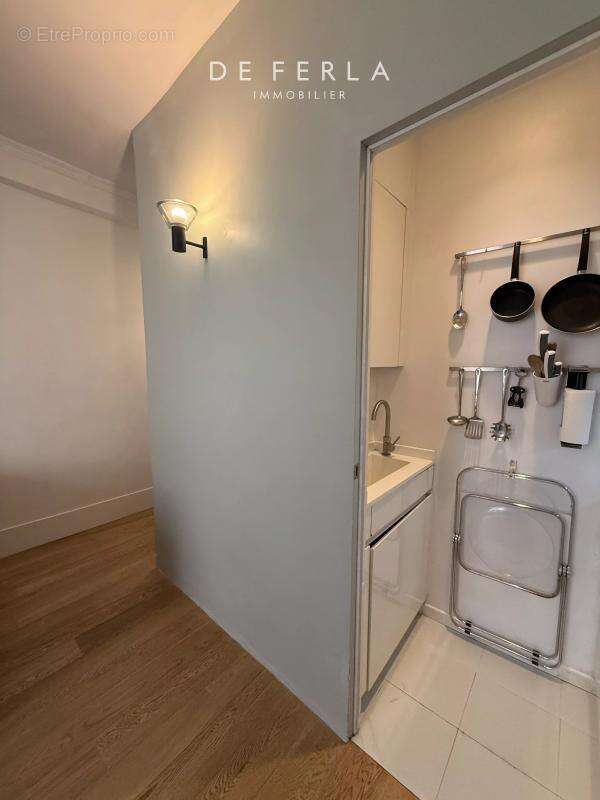 Appartement à PARIS-7E