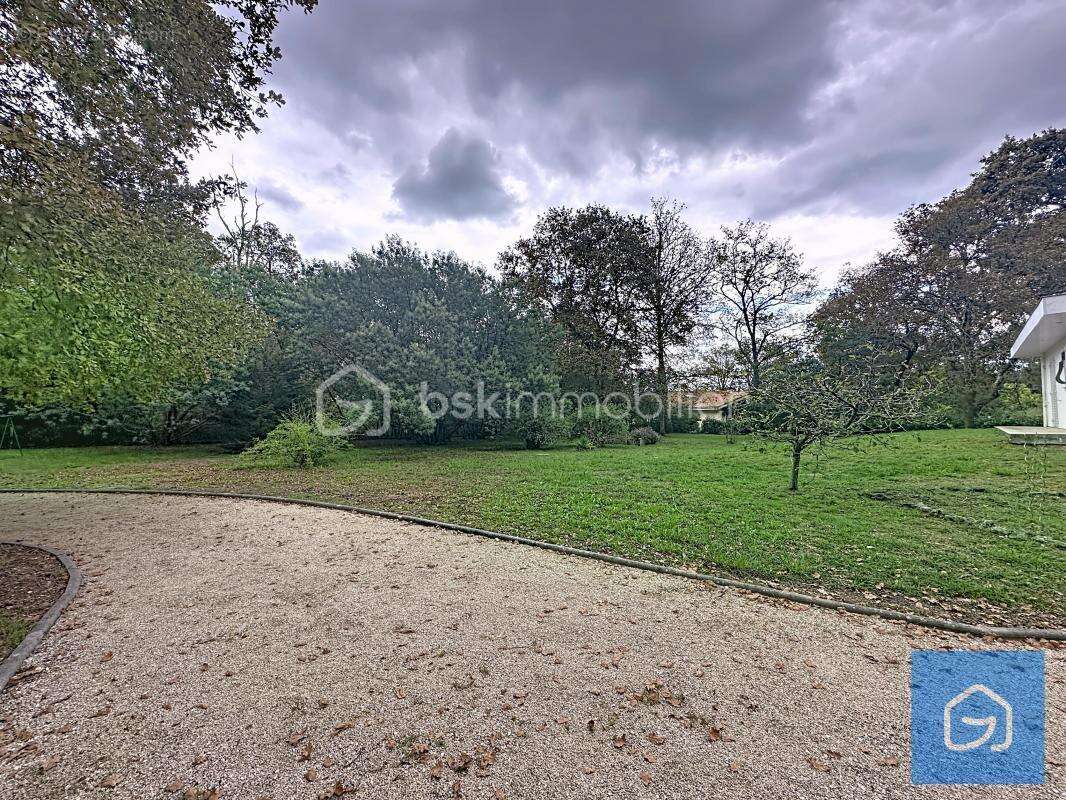 Maison à BRETAGNE-DE-MARSAN