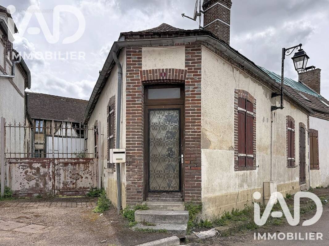 Photo 1 - Maison à CHAMBEUGLE