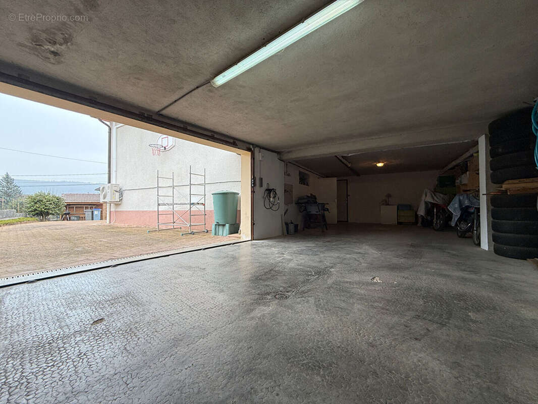 Maison à LONS-LE-SAUNIER