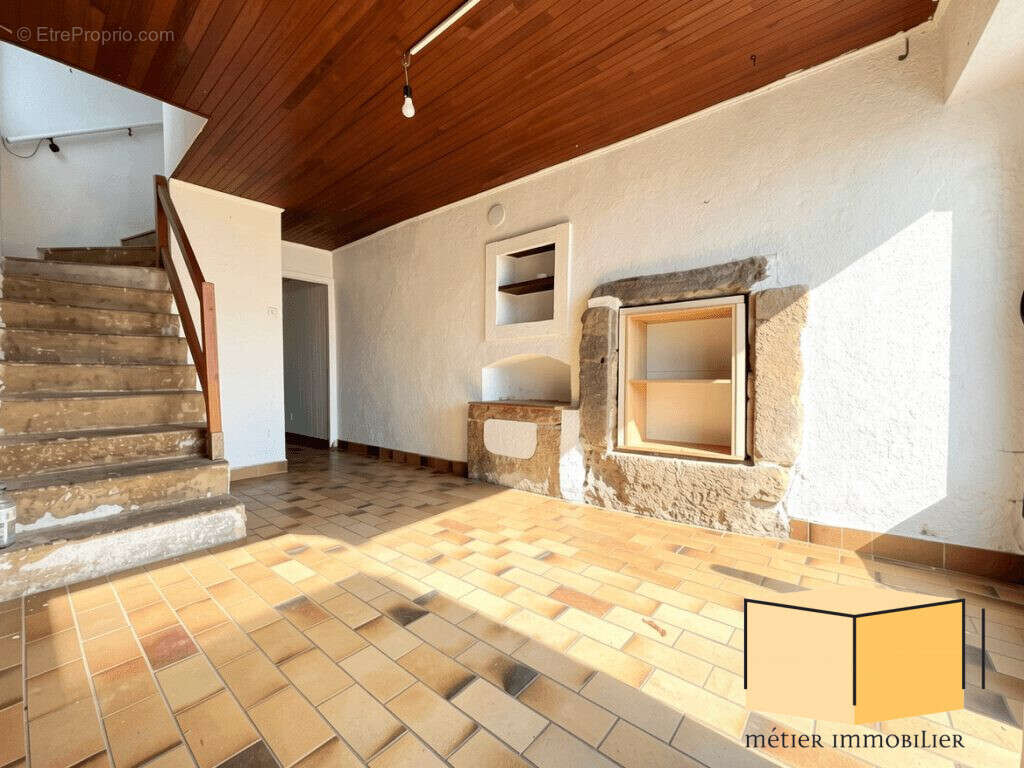 Maison 46 m² à Virieu-Le-Grand  - photo 2