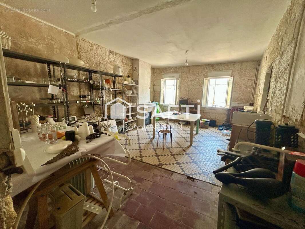 Maison 140 m² à Castillon-La-Bataille  - photo 5