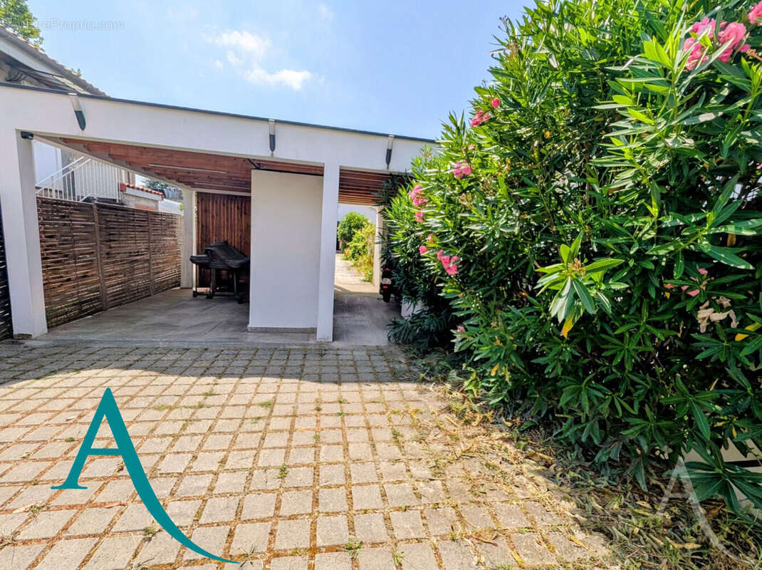 Maison T5 jardin, 2 terrasses, Carport / Toulouse Rangueil / Jules Julien - photo 12