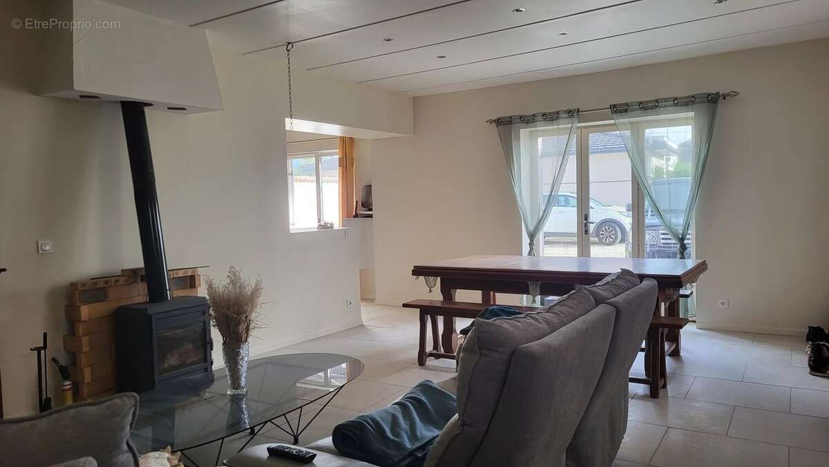 Maison à SAINT-DIDIER-SUR-CHALARONNE