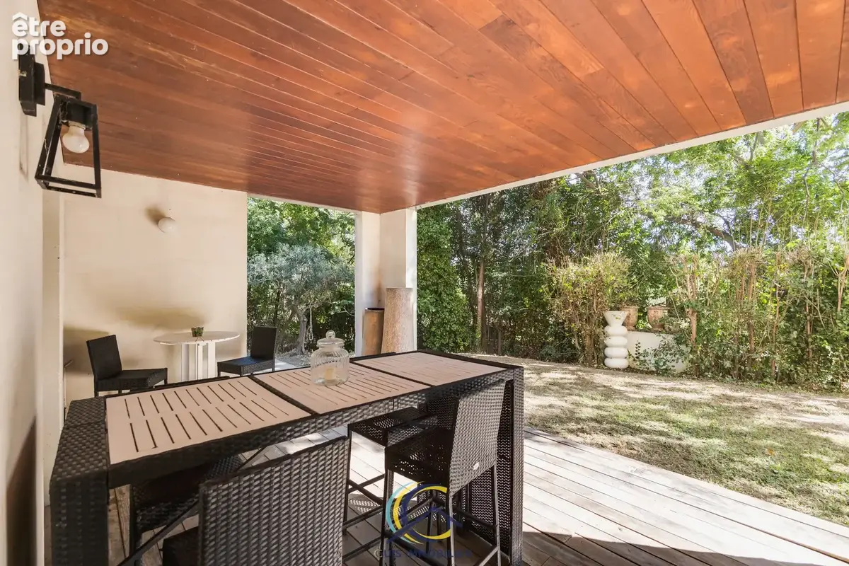 Rare : rdj d'exception avec jardin de 400m2 — résidence villa cadenelle - photo 20