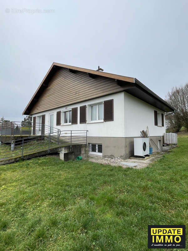 Maison 86 m² à Vittel  - photo 2