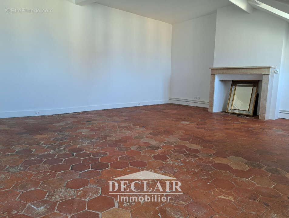 Appartement à VERSAILLES