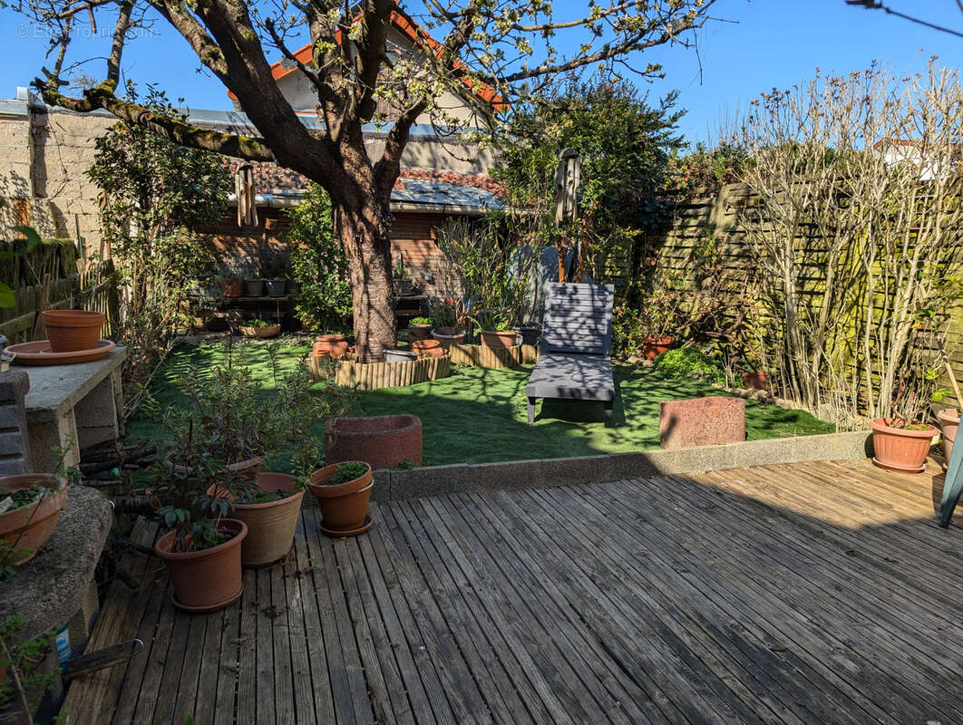 Appartement à VILLENEUVE-LE-ROI