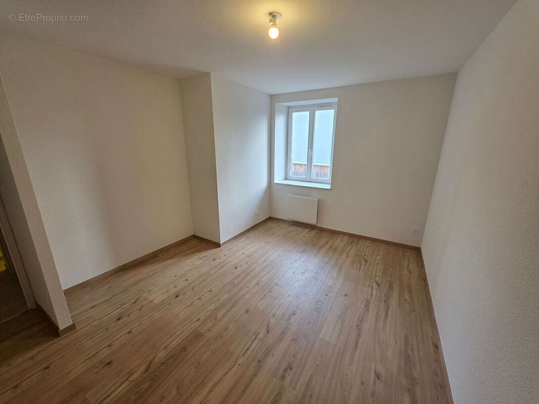 Maison refaite à neuf - duplex Arbent 4 pièces 90 m2 - photo 8