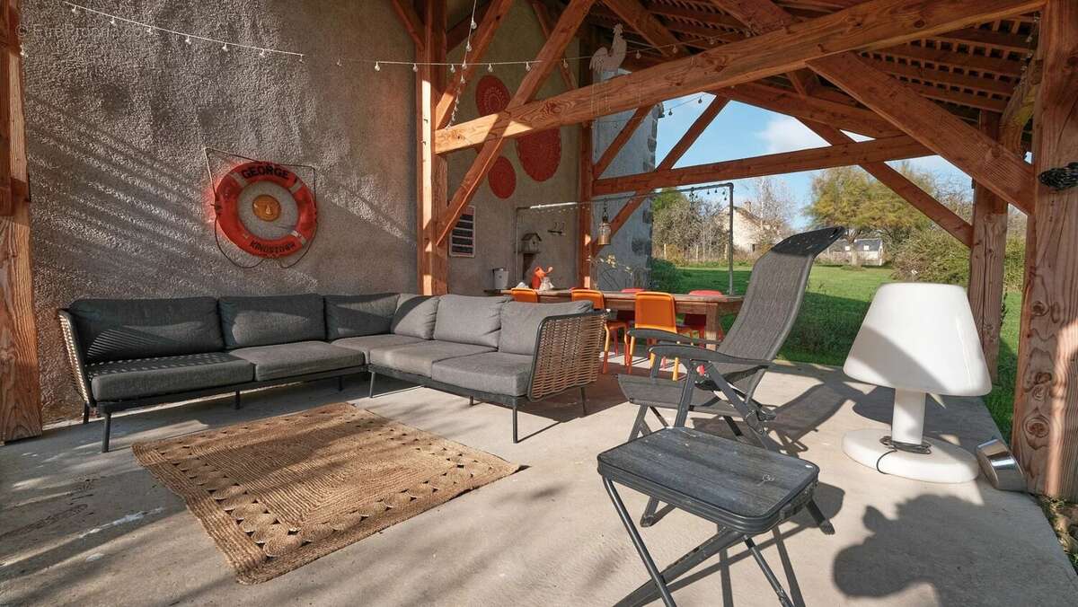 Maison à CHAMPALLEMENT