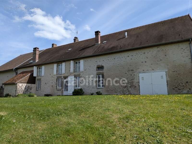 Maison à SAULIEU