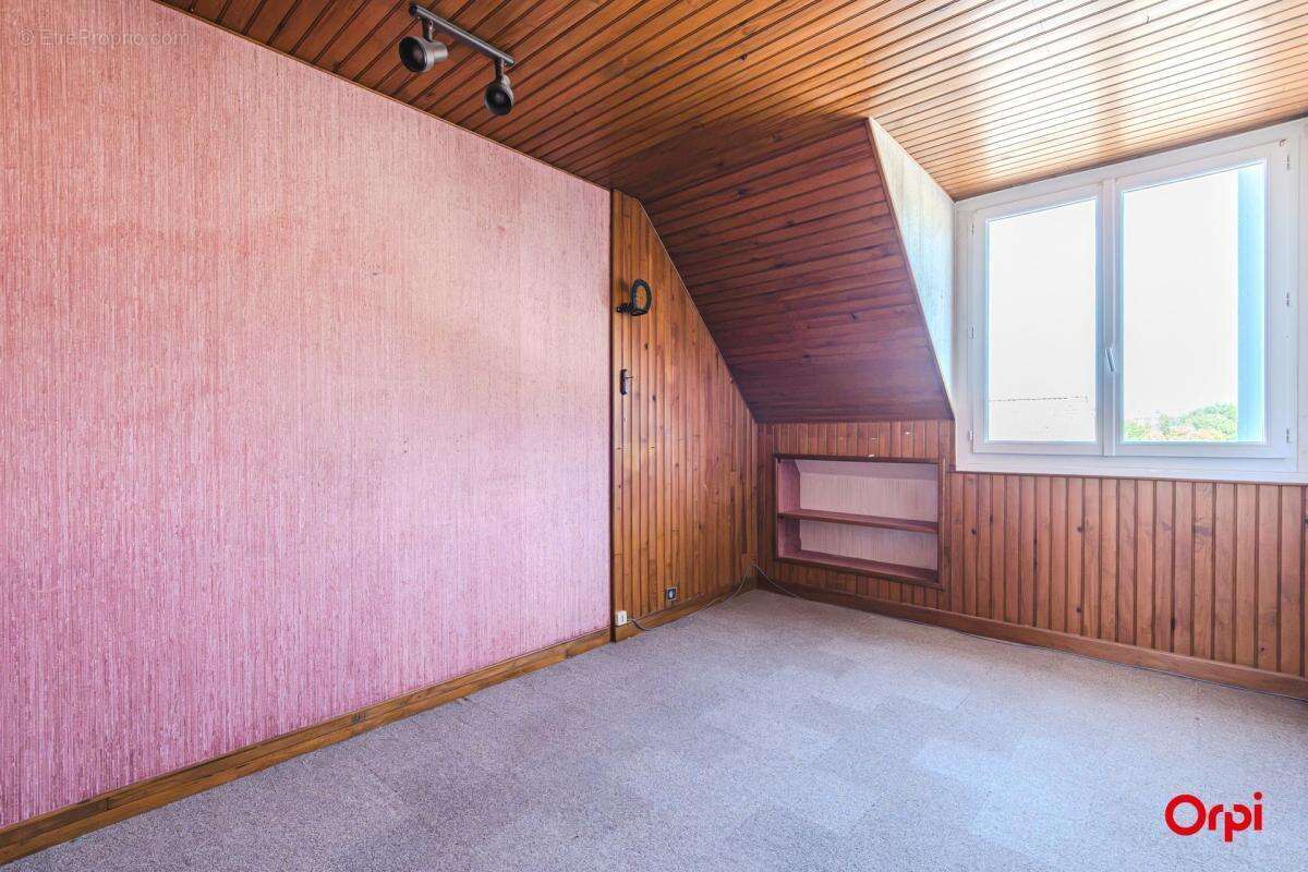 Maison - 5 chambres et jardin - photo 10