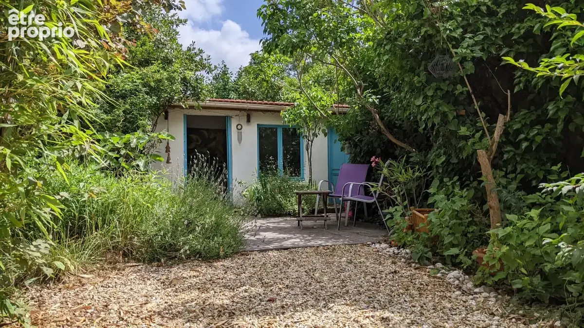 La varenne ? triangle d'or ? 2 pièces avec dépendance et espace extérieur - photo 9
