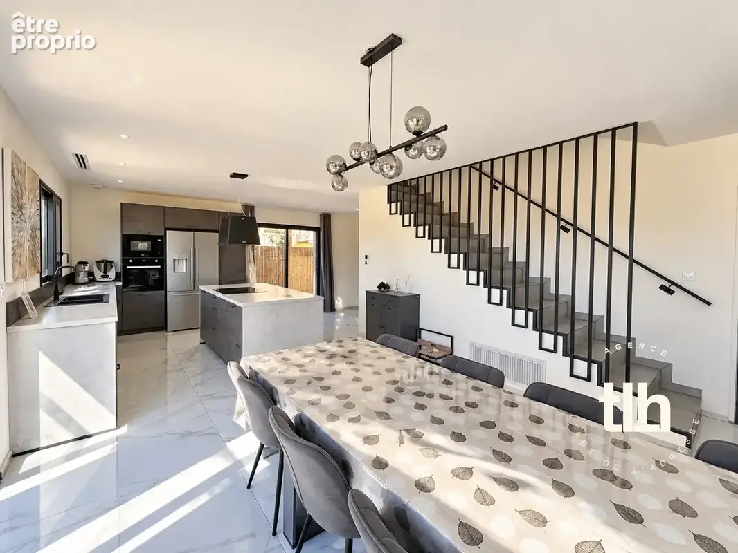Maison 3 pièces 96 m² à vendre à Saint-Bres (34670) - photo 3