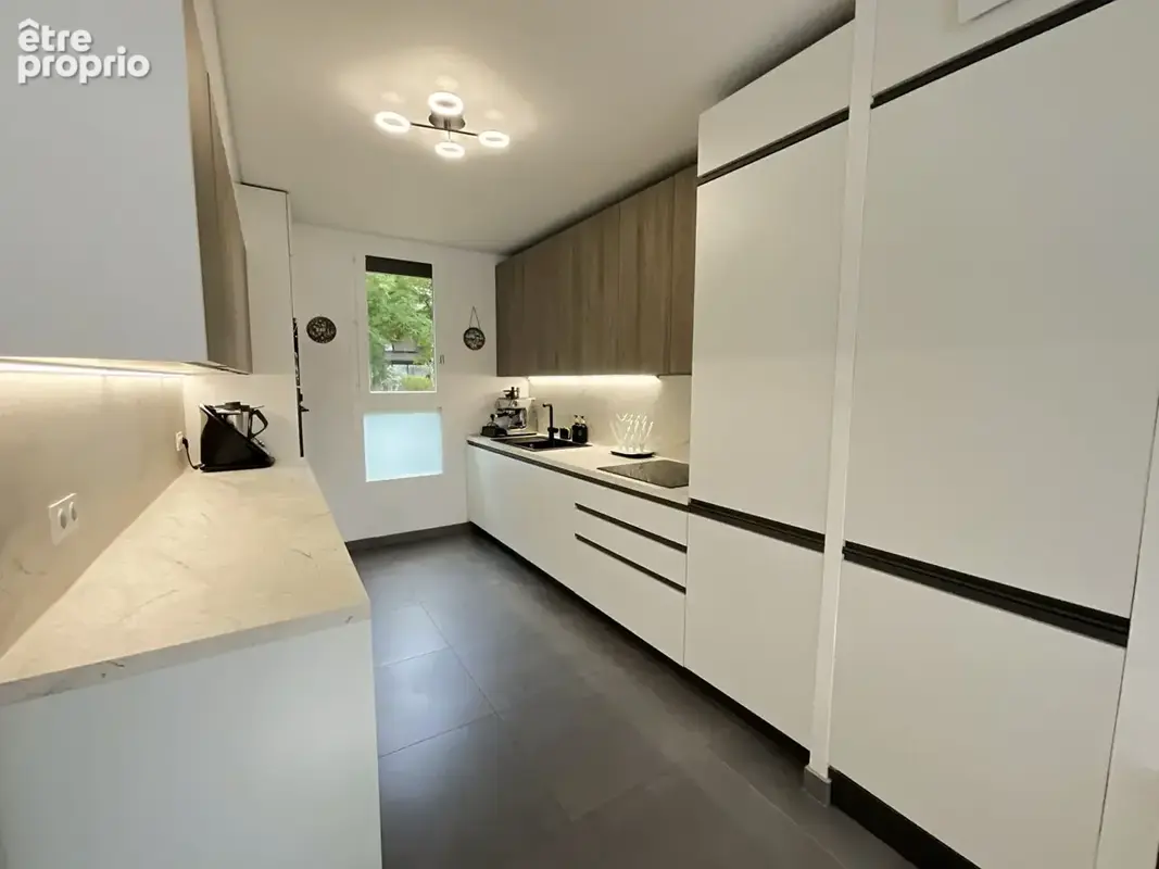 Magnifique duplex 4 pièces avec terrasse plein sud ! - photo 4